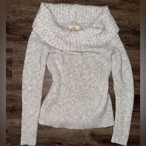 Hollister Y2K Light Gray Cowl Neck Sweater